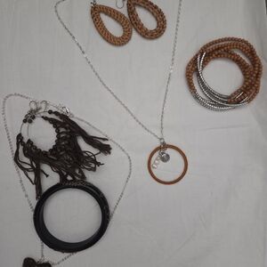 Elegant Silver and Brown Jewelry Set
